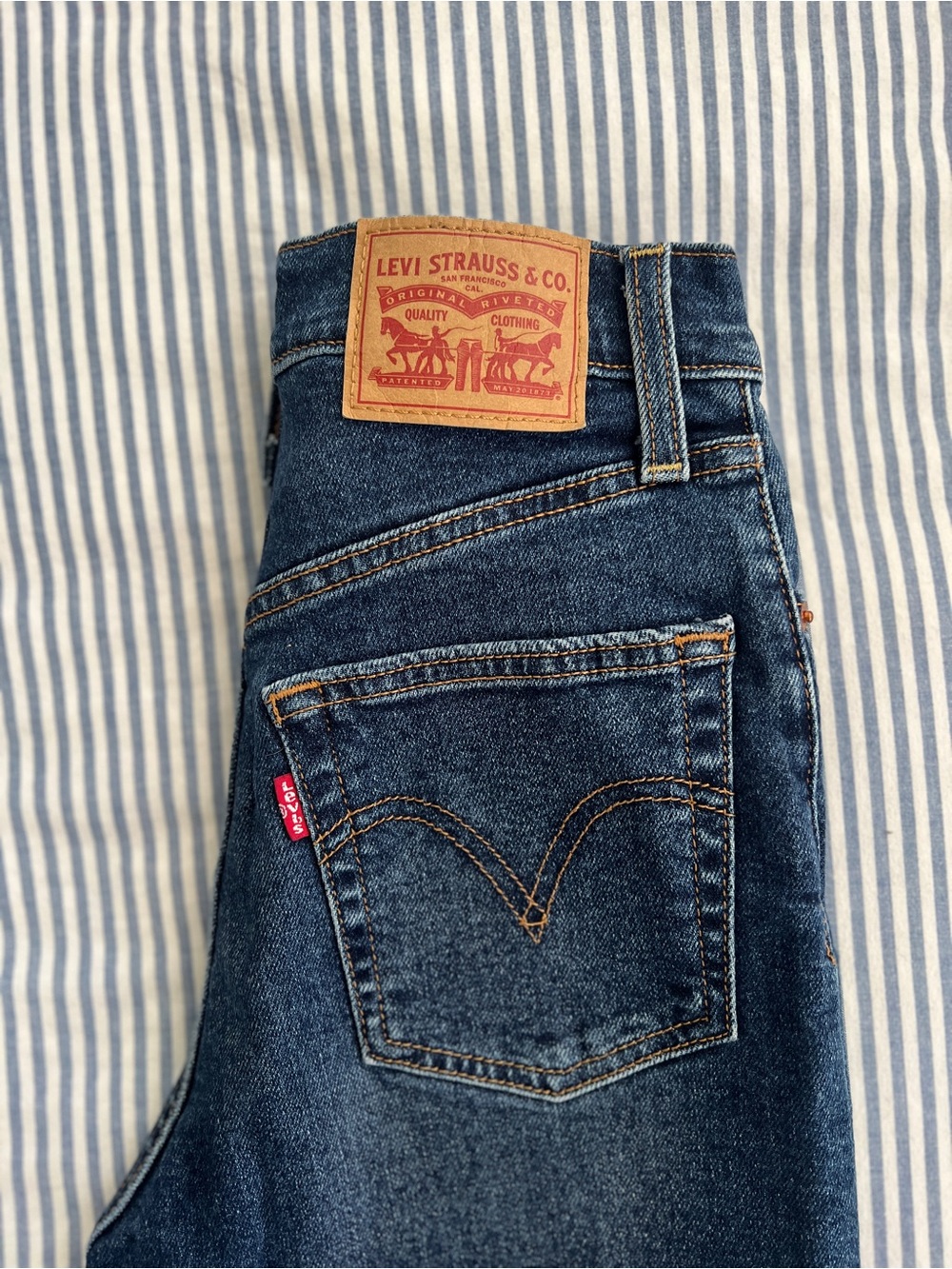 Levi’s Ribcage Straight, size 24
